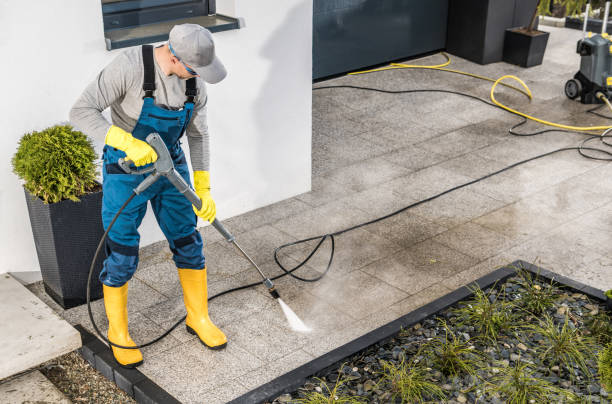 Best Concrete Pressure Washing  in Middletown, IN